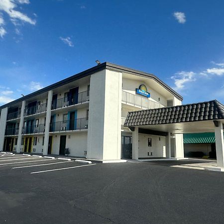 Days Inn By Wyndham Farmington Nm Bagian luar foto