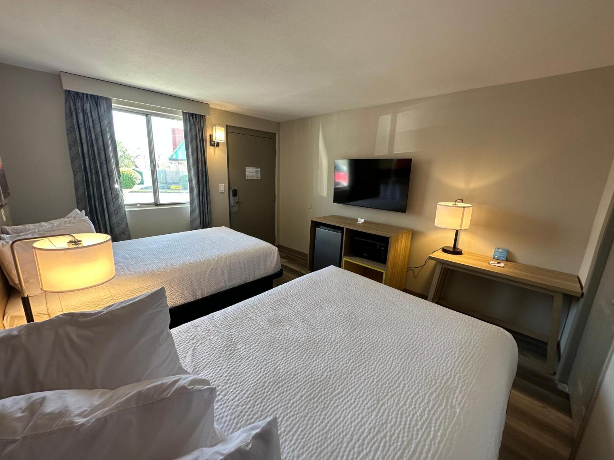 Days Inn By Wyndham Farmington Nm Bagian luar foto