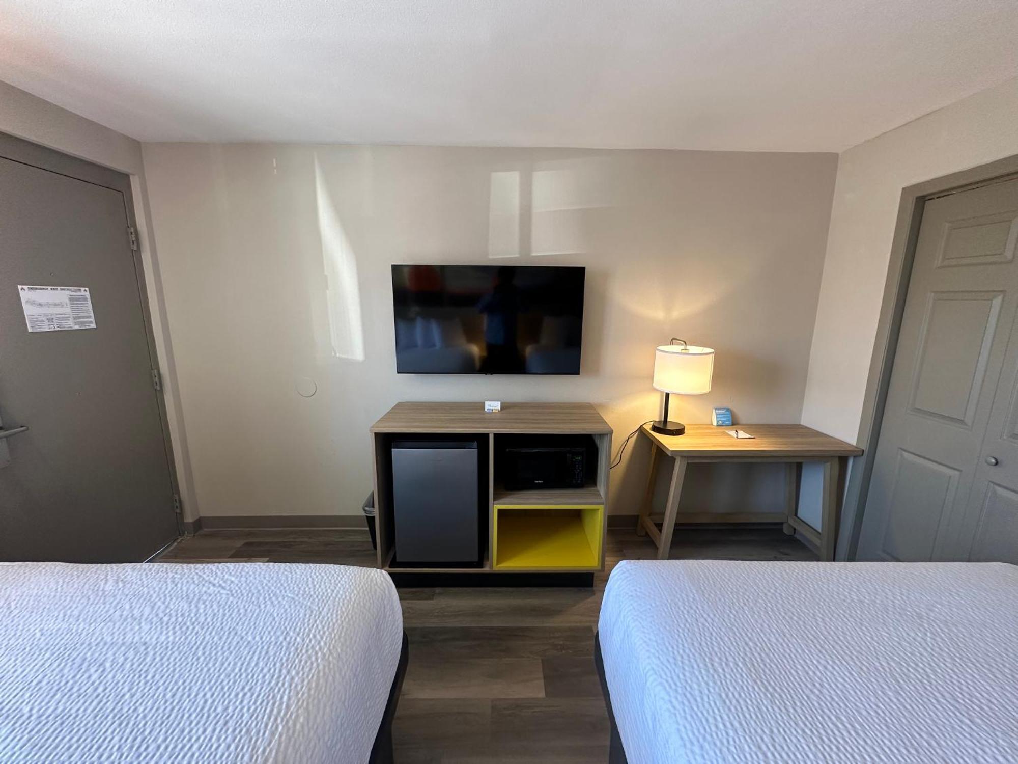 Days Inn By Wyndham Farmington Nm Bagian luar foto