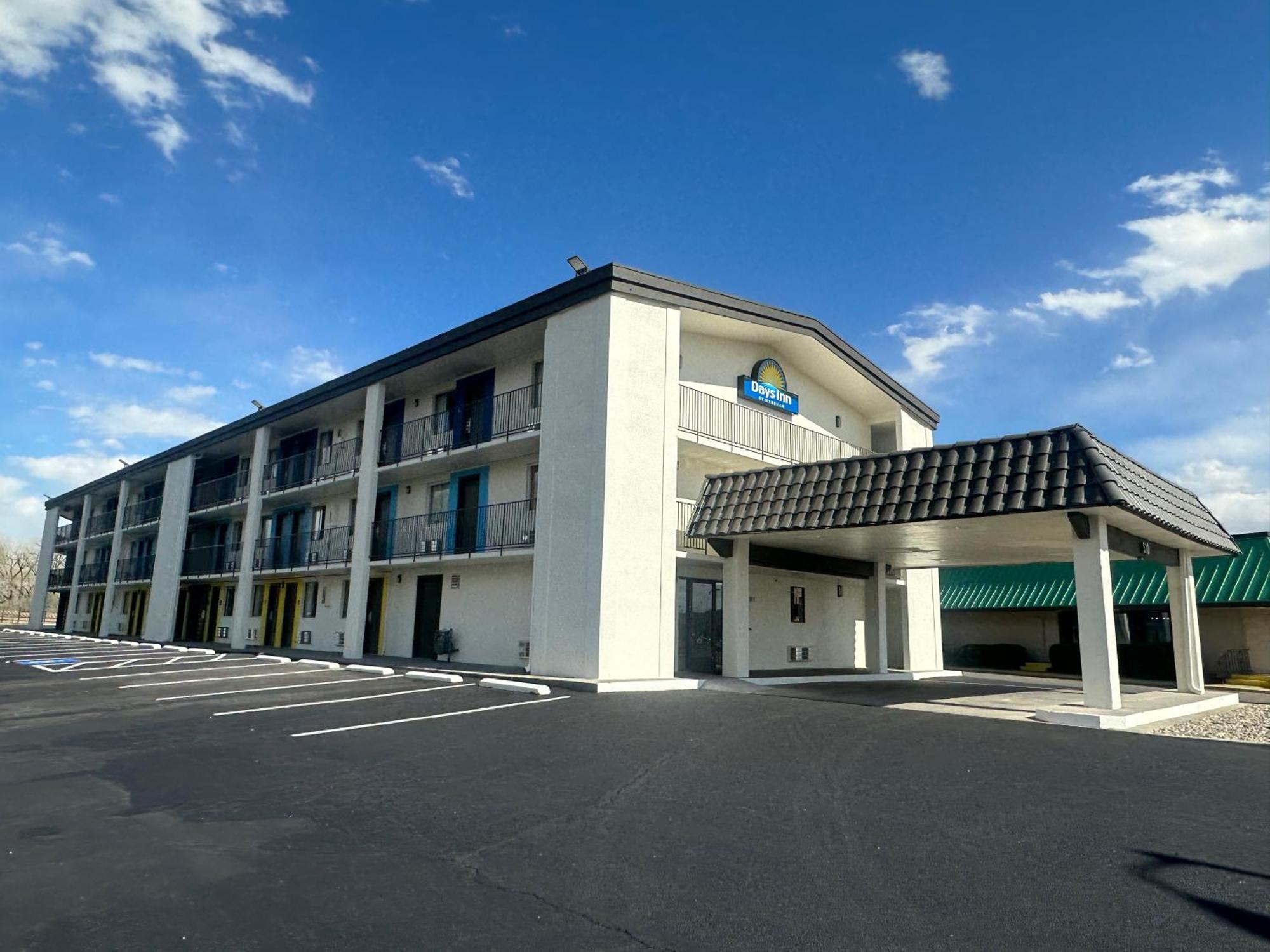 Days Inn By Wyndham Farmington Nm Bagian luar foto