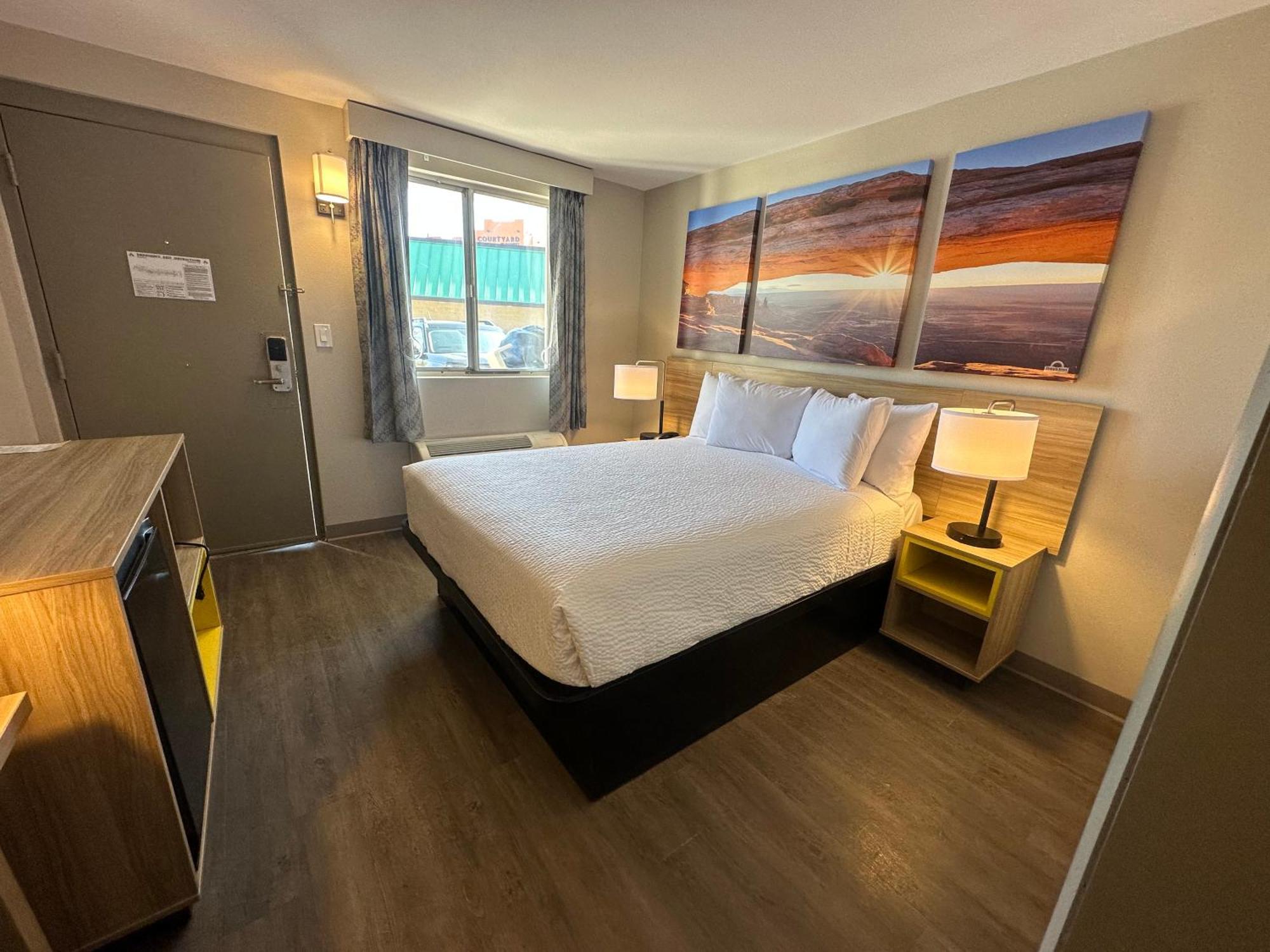 Days Inn By Wyndham Farmington Nm Bagian luar foto
