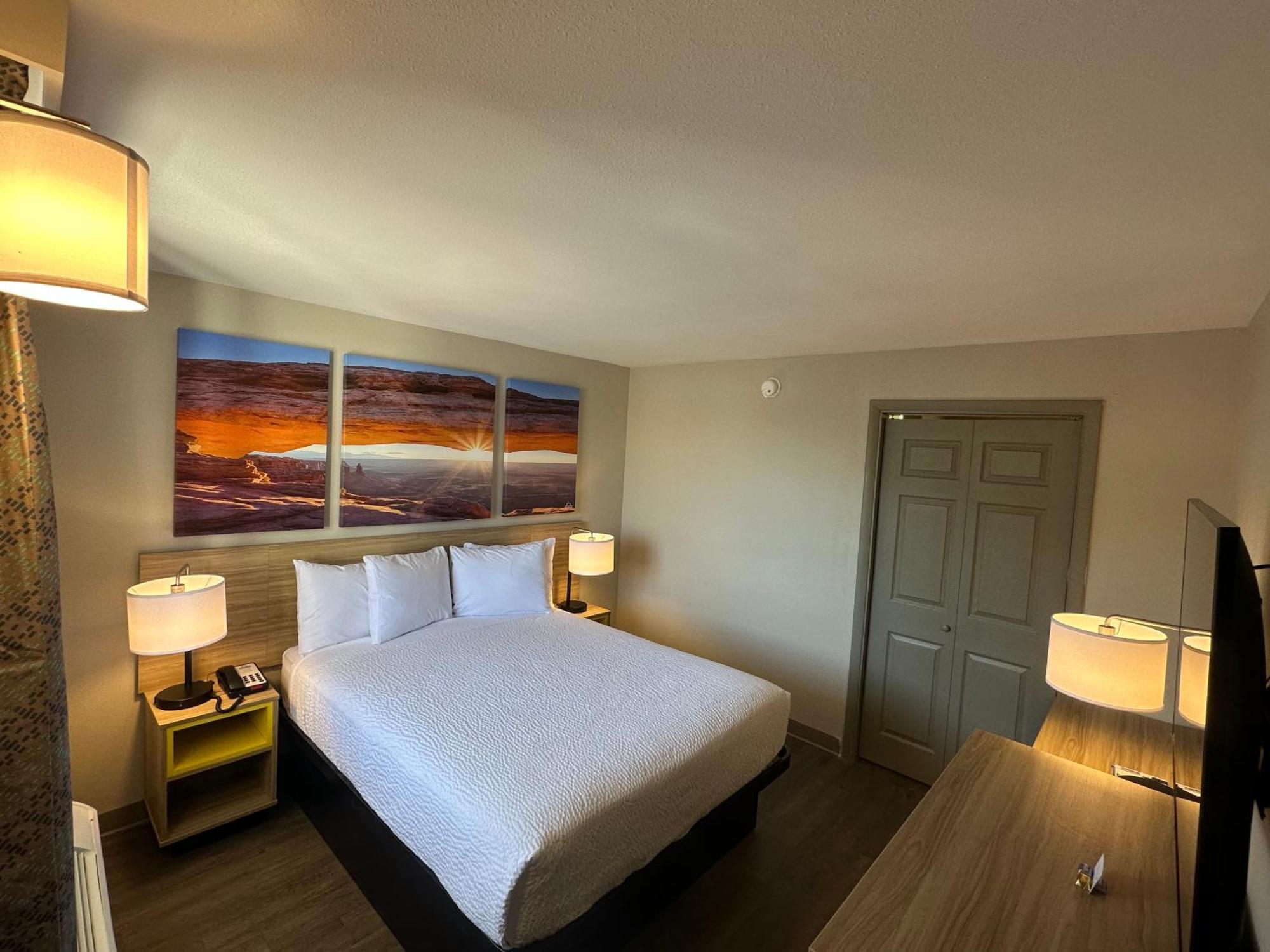Days Inn By Wyndham Farmington Nm Bagian luar foto
