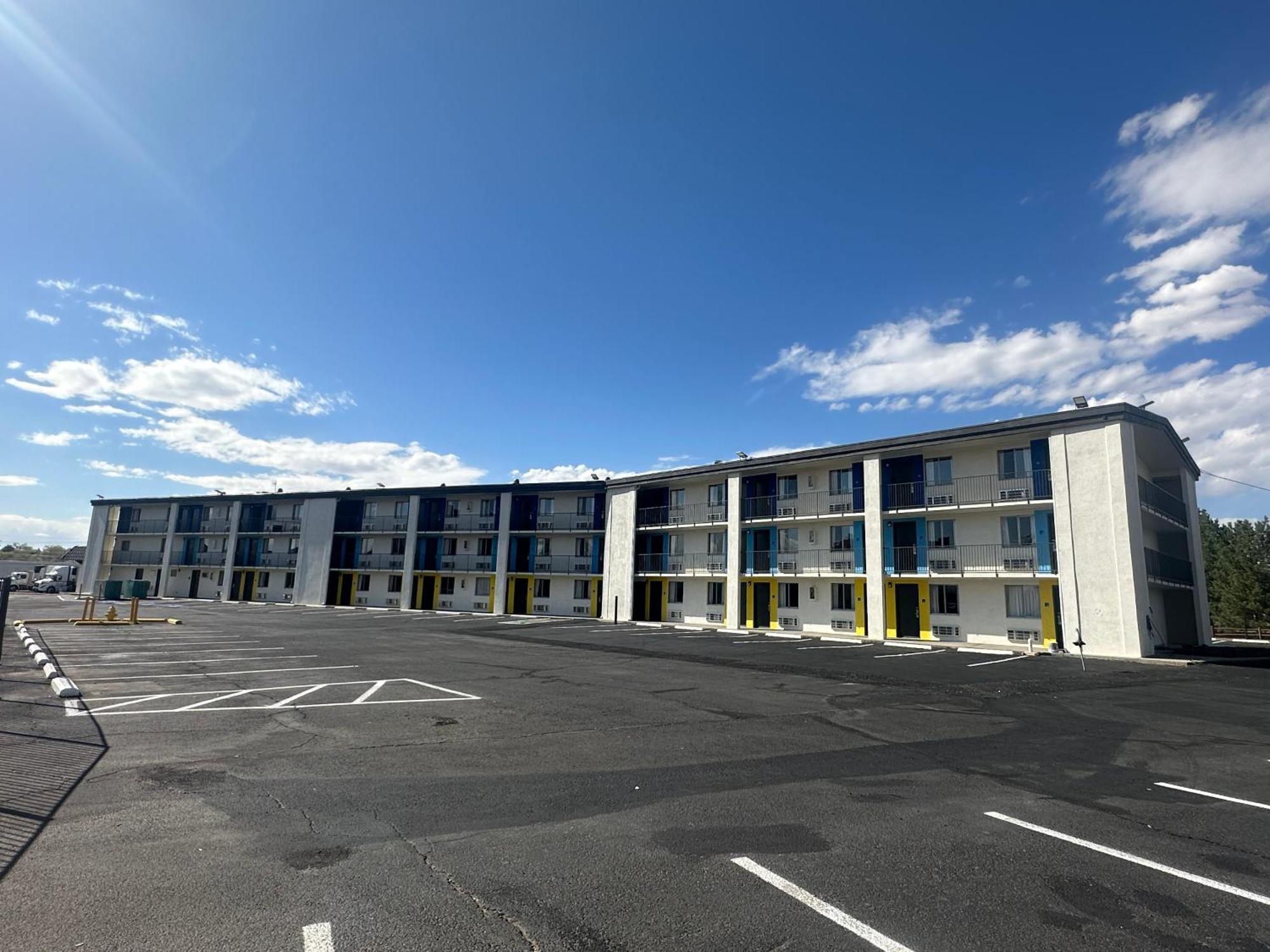 Days Inn By Wyndham Farmington Nm Bagian luar foto